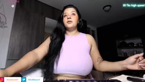 Snapshot of missmoonn chatting on July 16, 2026, 7:09 pm MissMoon online show from July 16, 2026, 7:09 pm
