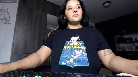 Snapshot of missmoonn chatting on July 23, 2026, 9:35 pm MissMoon online show from July 23, 2026, 9:35 pm