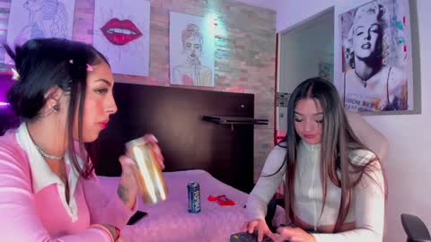 insta miss nickeloo online show from December 2, 2024, 4:20 pm