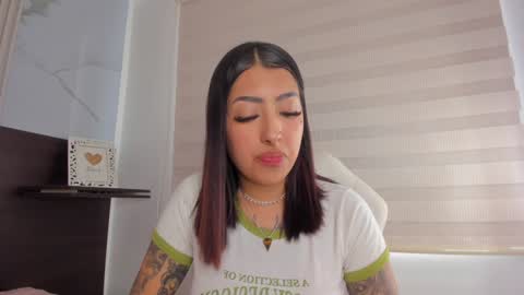 insta miss nickeloo online show from December 23, 2024, 7:30 pm