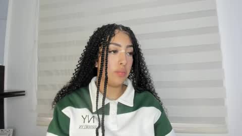 insta miss nickeloo online show from February 11, 2025, 8:42 pm
