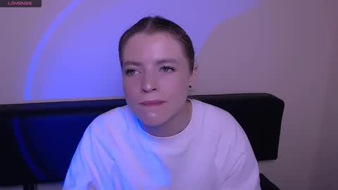 Olivia online show from November 1, 2025, 8:27 am