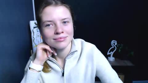 Olivia online show from November 20, 2025, 2:06 pm