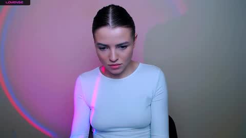 Olivia online show from February 6, 2026, 1:36 pm