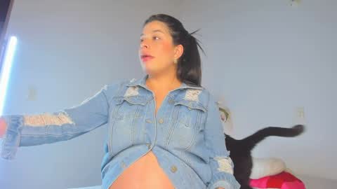 misspaulag online show from February 5, 2025, 12:10 am