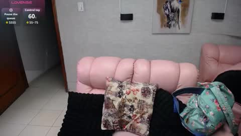 Penelope online show from October 23, 2025, 11:53 am