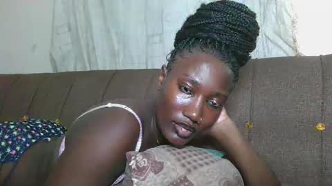 pretty gal online show from October 23, 2025, 6:17 pm