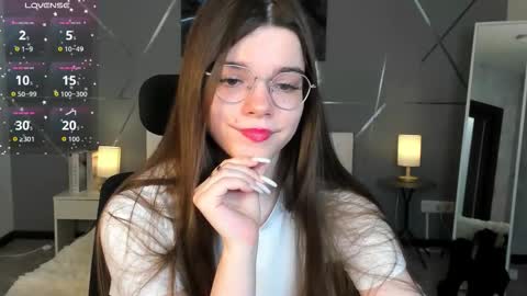 Snapshot of misss_evelyne chatting on February 8, 2026, 1:20 am misss_evelyne online show from February 8, 2026, 1:20 am