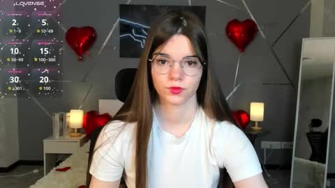 Snapshot of misss_evelyne chatting on February 14, 2026, 1:13 am misss_evelyne online show from February 14, 2026, 1:13 am