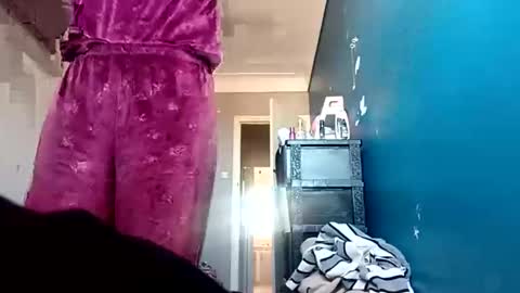 misssfever online show from February 17, 2026, 12:01 pm