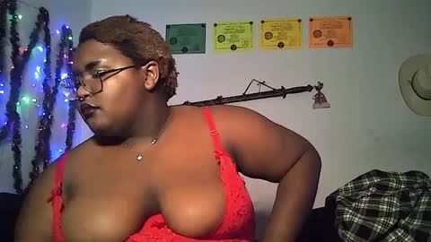 Misstrezzkristina online show from January 7, 2025, 4:50 am