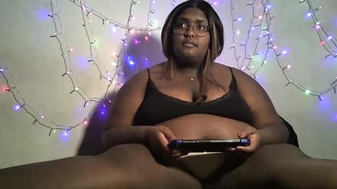 Misstrezzkristina online show from February 27, 2025, 4:09 am