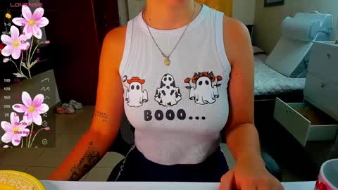 missvalery1 online show from September 11, 2025, 9:48 pm