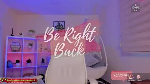 Mafe Jimenez online show from December 17, 2025, 1:06 pm