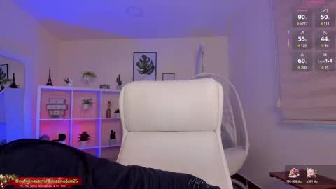 Mafe Jimenez online show from December 18, 2025, 1:06 pm