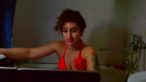 Snapshot of missvelvettx chatting on April 11, 2026, 10:14 pm Velvet online show from April 11, 2026, 10:14 pm