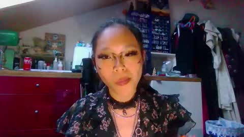 Miss Versatile online show from May 12, 2026, 5:10 pm
