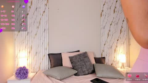 missvioleet online show from April 4, 2026, 4:59 pm