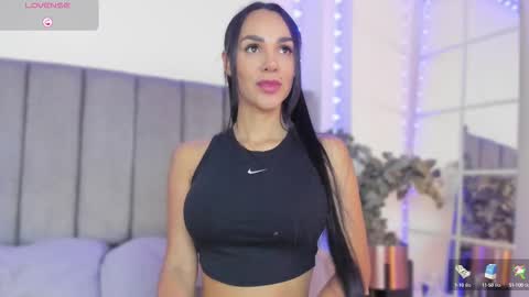 Snapshot of missvioleta_ chatting on October 1, 2025, 11:38 am Violetta online show from October 1, 2025, 11:38 am