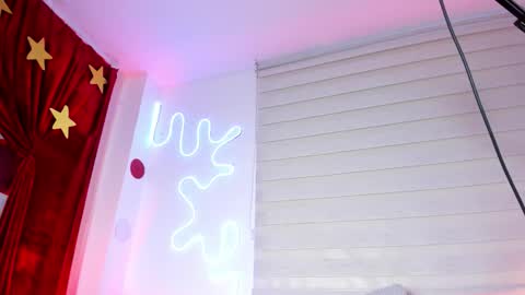 Snapshot of missweetpeach chatting on October 24, 2025, 10:28 pm Pau OFmissweetpeach online show from October 24, 2025, 10:28 pm