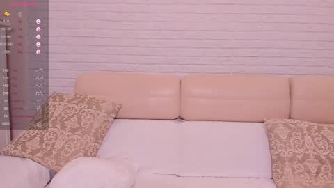 missxcaprice online show from January 29, 2025, 9:23 am
