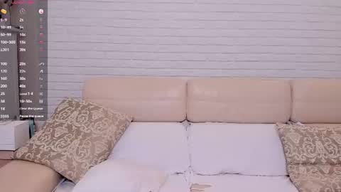 missxcaprice online show from August 3, 2026, 9:04 am