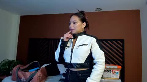 Miss online show from June 11, 2026, 2:53 am
