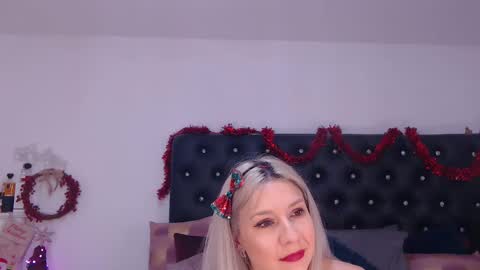 Crystal online show from December 23, 2024, 12:35 am