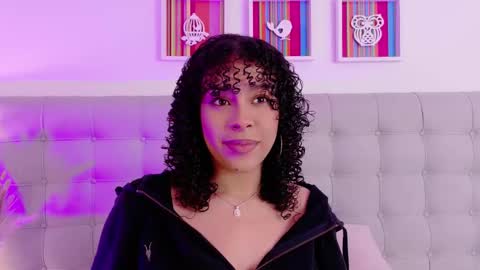 Missy Gainer online show from September 21, 2025, 4:25 am