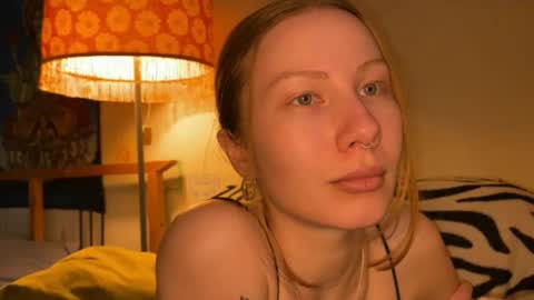 Zlata online show from March 6, 2025, 9:25 am