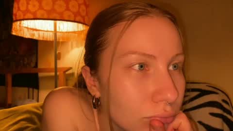 Zlata online show from March 6, 2025, 6:59 pm