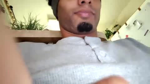 Snapshot of mister7117 chatting on September 19, 2025, 11:05 pm Ayejay online show from September 19, 2025, 11:05 pm