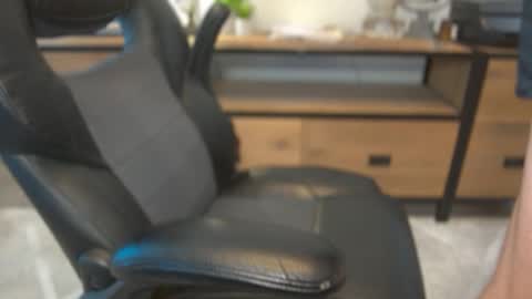 MISTER DILF  online show from April 24, 2026, 3:47 pm