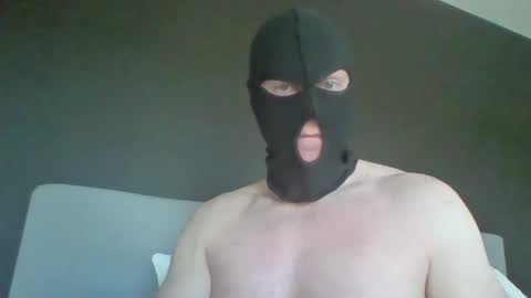 mister_tommm80 online show from April 7, 2026, 8:04 am