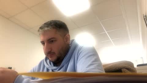 Snapshot of misterbelled chatting on October 20, 2025, 12:05 pm misterbelled online show from October 20, 2025, 12:05 pm