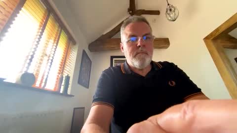Misterblivs online show from May 7, 2026, 12:21 pm