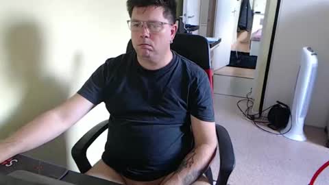 Snapshot of mistercoeur1 chatting on October 21, 2025, 10:27 am mistercoeur online show from October 21, 2025, 10:27 am