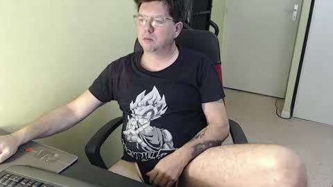 mistercoeur online show from February 7, 2026, 8:29 am