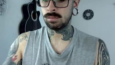 Snapshot of misternocturne chatting on October 11, 2025, 3:21 pm misternocturne online show from October 11, 2025, 3:21 pm