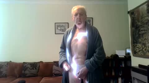 Snapshot of mistersilver66 chatting on September 23, 2025, 7:44 am mistersilver66 online show from September 23, 2025, 7:44 am