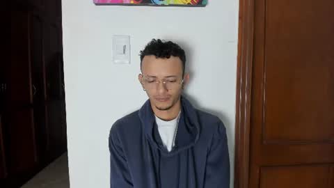 Snapshot of mistic_orgamsxxx18 chatting on June 9, 2026, 1:23 pm Sexy couple ready to play without limits here we do everything online show from June 9, 2026, 1:23 pm