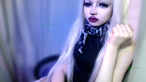 mistr_daria_femdom online show from May 6, 2026, 8:58 pm