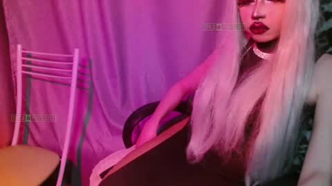 mistr_daria_femdom online show from May 8, 2026, 8:03 pm