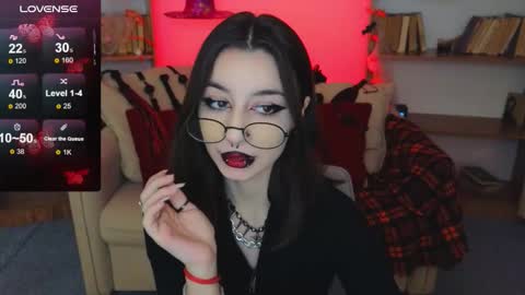 Marcelline online show from October 20, 2025, 9:43 am