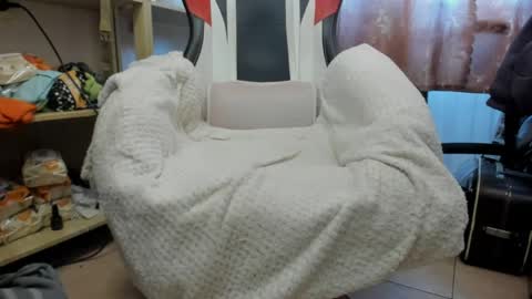 mistress_adel online show from May 6, 2026, 5:35 am