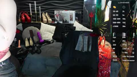 Snapshot of mistress_darsy chatting on March 22, 2026, 5:55 am Darsy online show from March 22, 2026, 5:55 am