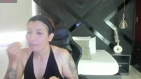 Snapshot of mistress_flame chatting on June 16, 2026, 12:41 pm Mss F online show from June 16, 2026, 12:41 pm