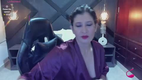 Snapshot of mistress_flame chatting on July 4, 2026, 1:56 am Mss F online show from July 4, 2026, 1:56 am