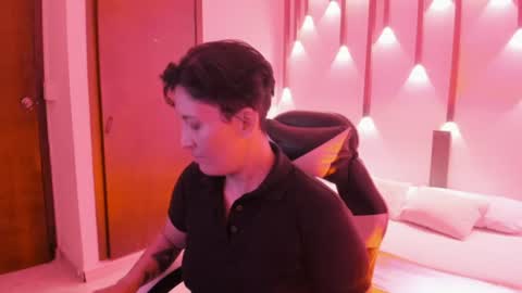 Snapshot of mistress_flame chatting on July 21, 2026, 1:52 am Mss F online show from July 21, 2026, 1:52 am