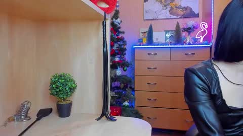 Mistress Kristi online show from December 24, 2024, 11:22 pm